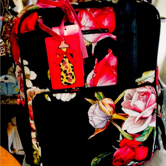 NWT Betsy Johnson Diaper Bag. Absolutely amazing and...